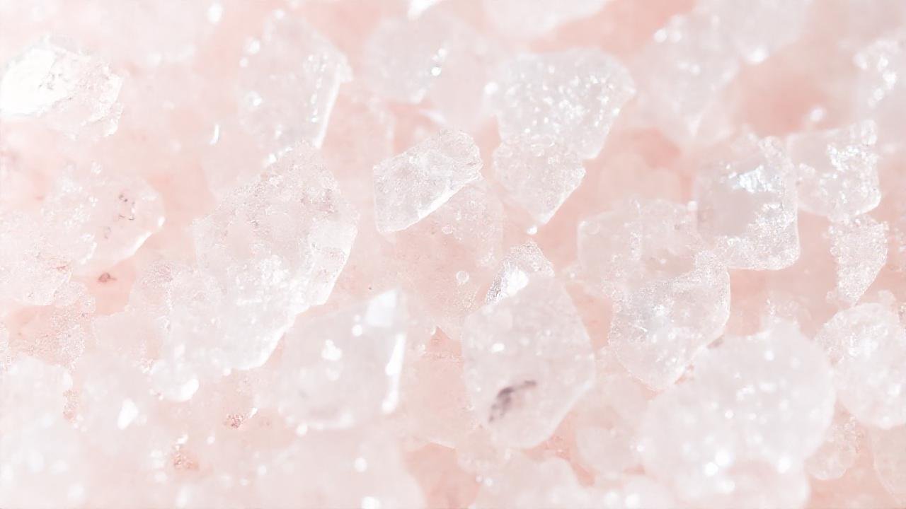 Crystals brillan con limpieza minimalista